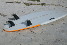 Load image into Gallery viewer, FCS II Reactor PC Carbon Tri Fins
